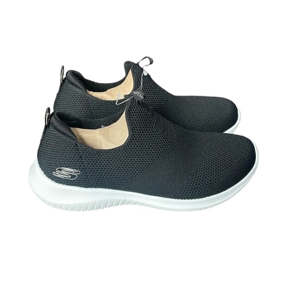 Skechers - Women’s Slip On Shoes - Picture 3 of 5